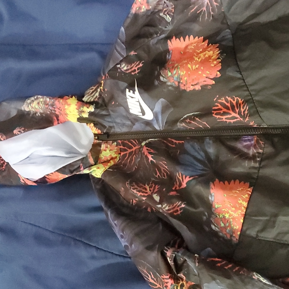 Kids Nike windebreaker